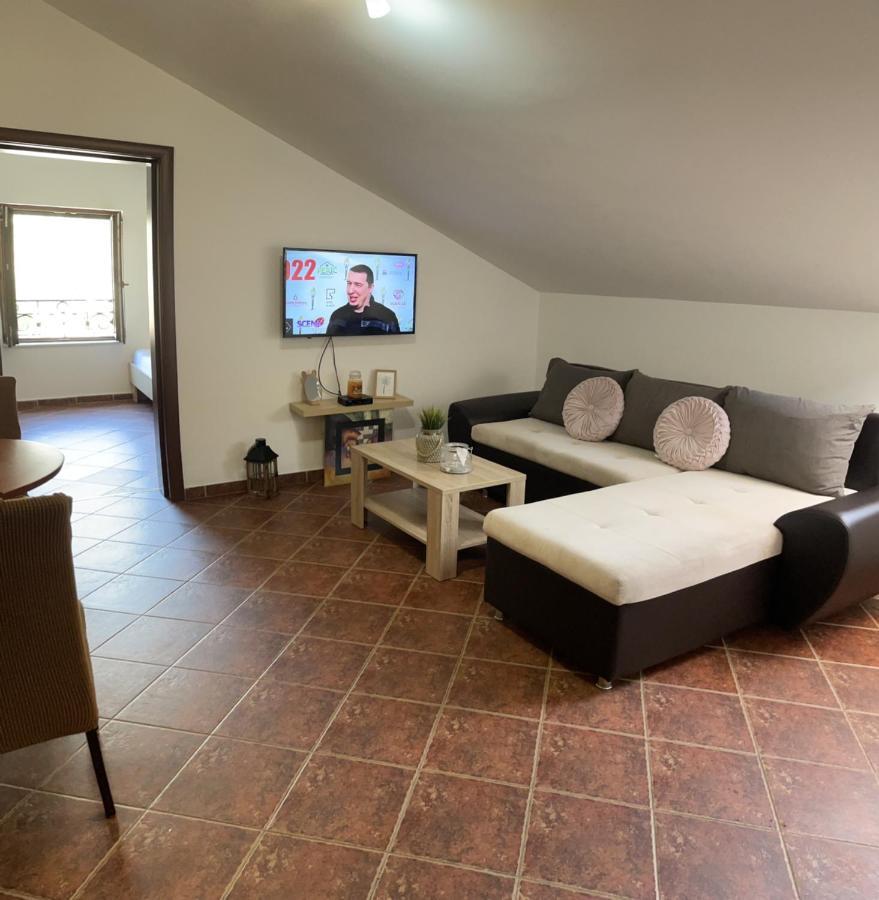 Apartment Atina Kotor Eksteriør billede